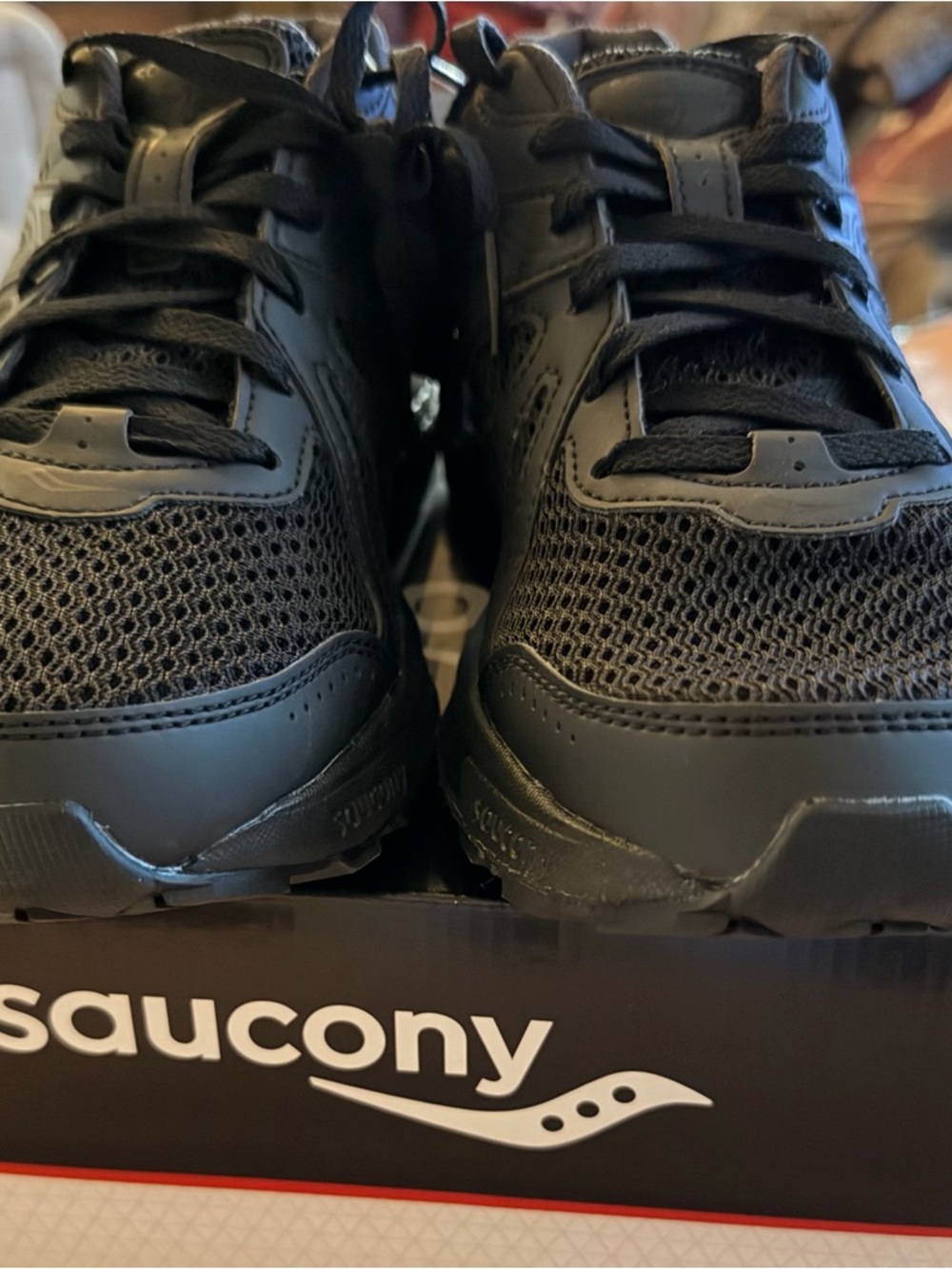 Saucony Men's Black Athletic Mesh & Leather Sneakers